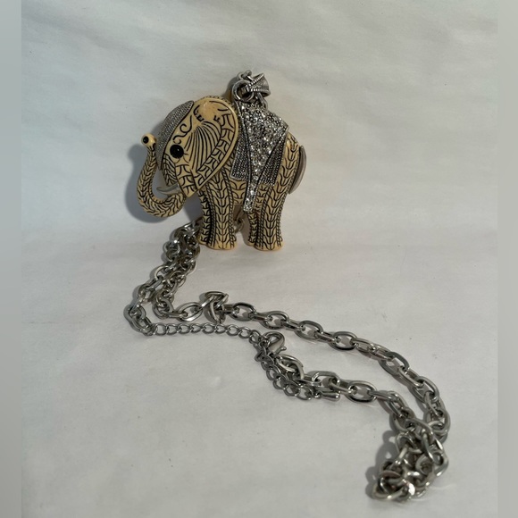 Elephant Necklace with Rhinestones - Picture 2 of 5